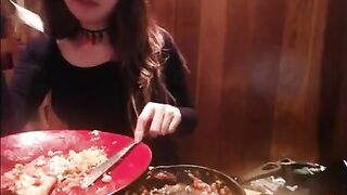 Kebabqueen public eating 1