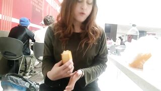 Kebabqueen public eating 2