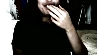 Kebabqueen after brief sandwich stuffing