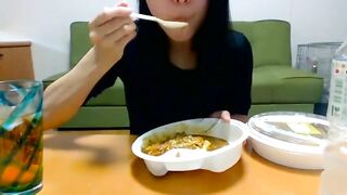 まゆげちゃん_(4)_ココ壱番屋