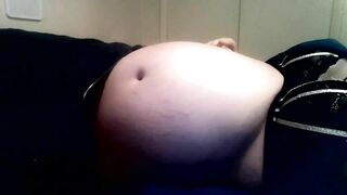 Pumptress Saundra female belly inflation