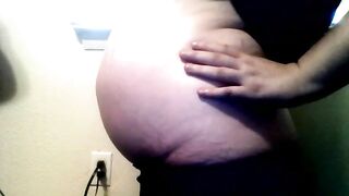 Pumptress Saundra female belly inflation_3