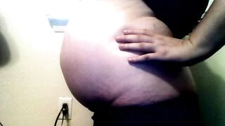 Pumptress Saundra female belly inflation_3