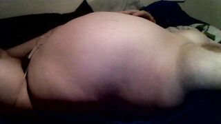 Pumptress Saundra girl belly inflation